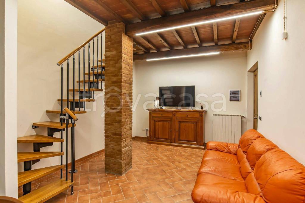 appartamento in affitto a Vicchio in zona Gattaia