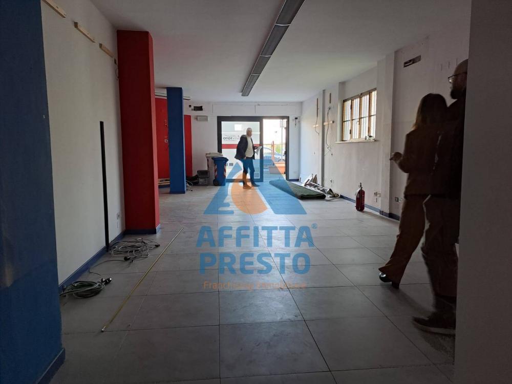 ufficio in affitto a Vinci in zona Sovigliana