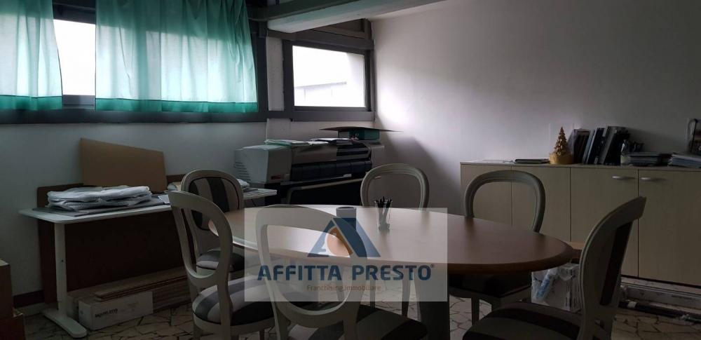 locale di sgombero in affitto a Vinci in zona Sovigliana