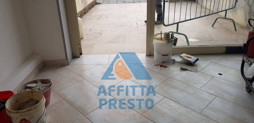 negozio in affitto a Vinci in zona Spicchio