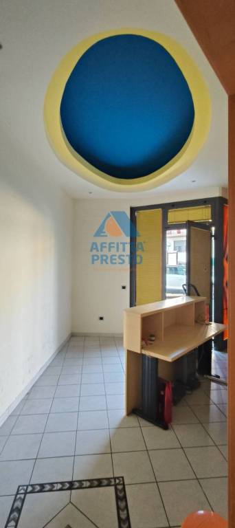 negozio in affitto a Vinci in zona Sovigliana