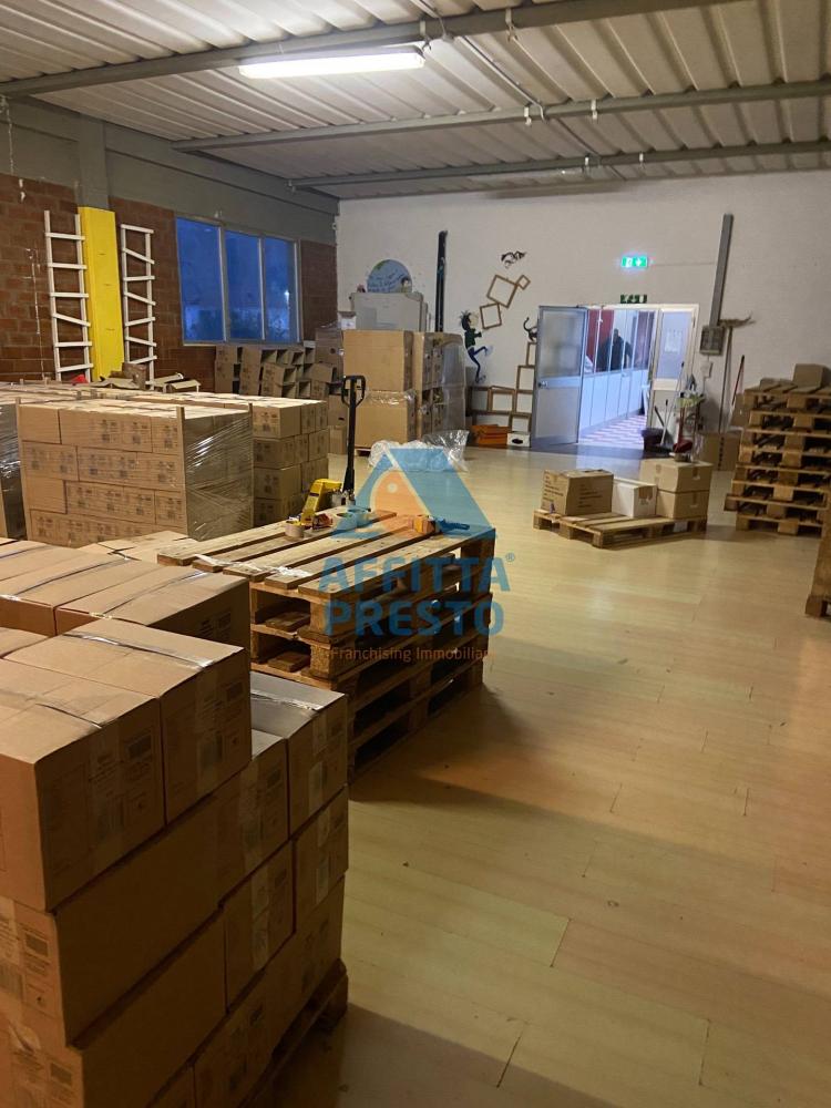 capannone in affitto a Vinci