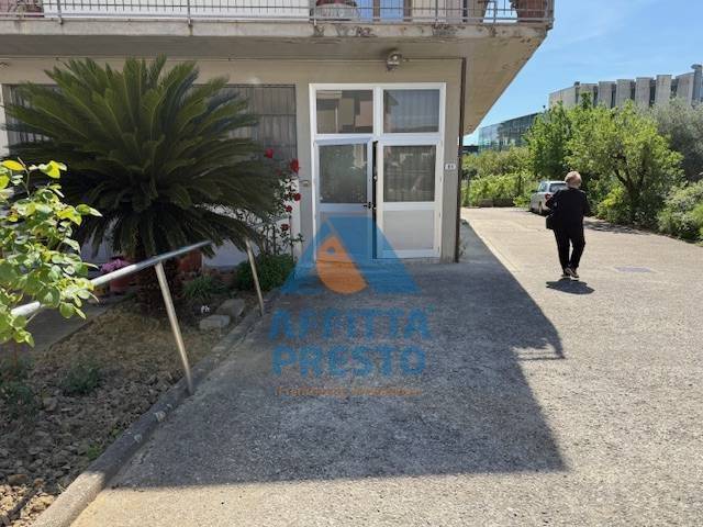 negozio in affitto a Vinci in zona Spicchio