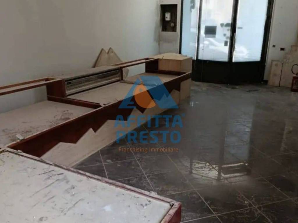 negozio in affitto a Vinci