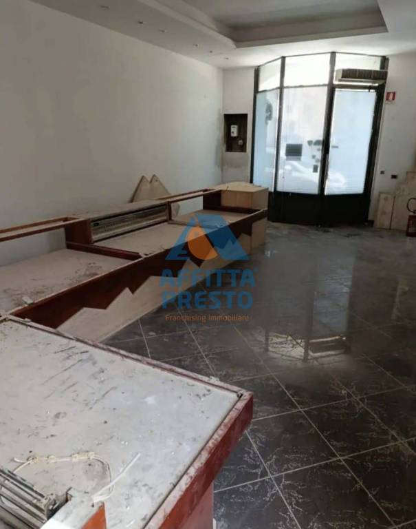 negozio in affitto a Vinci