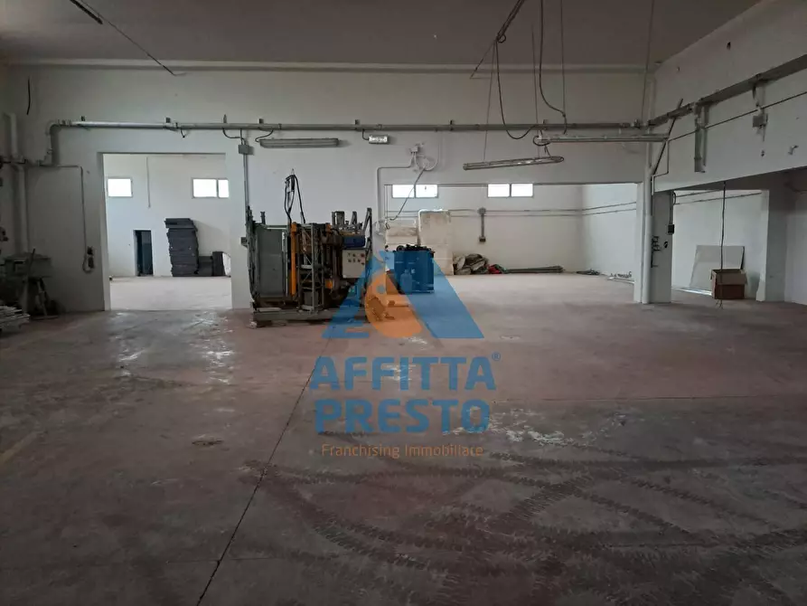 locale commerciale in affitto a Vinci