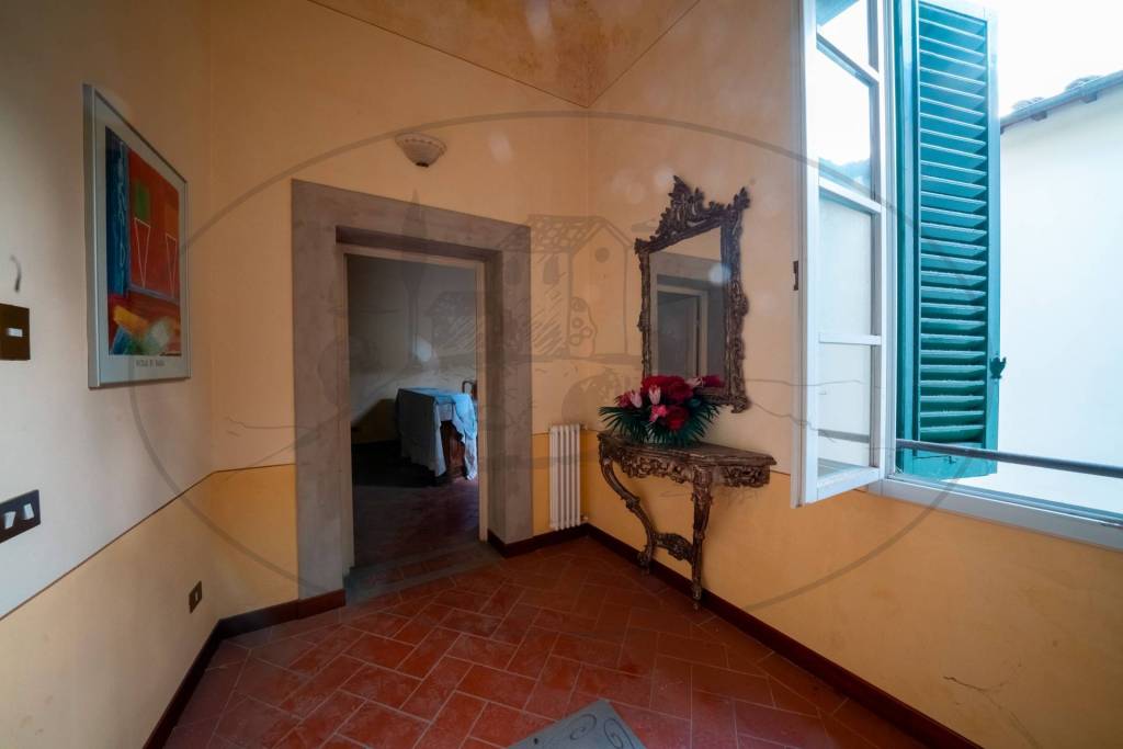 negozio in affitto a Figline e Incisa Valdarno in zona Figline Valdarno