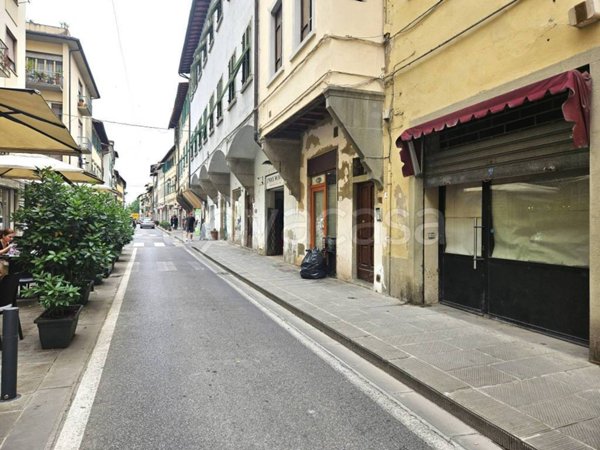 locale commerciale in affitto a Figline e Incisa Valdarno