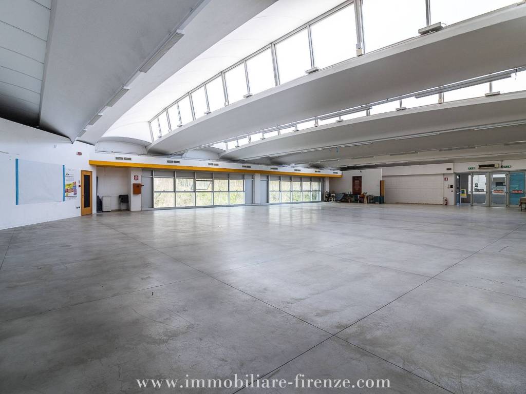 negozio in affitto a Figline e Incisa Valdarno in zona Incisa in Val d'Arno