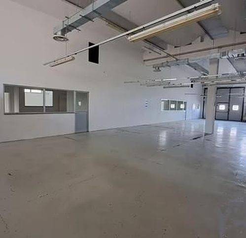 locale commerciale a Figline e Incisa Valdarno in zona Figline Valdarno