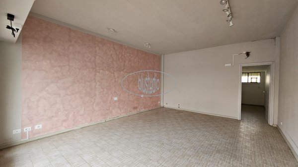 locale commerciale in affitto a Figline e Incisa Valdarno