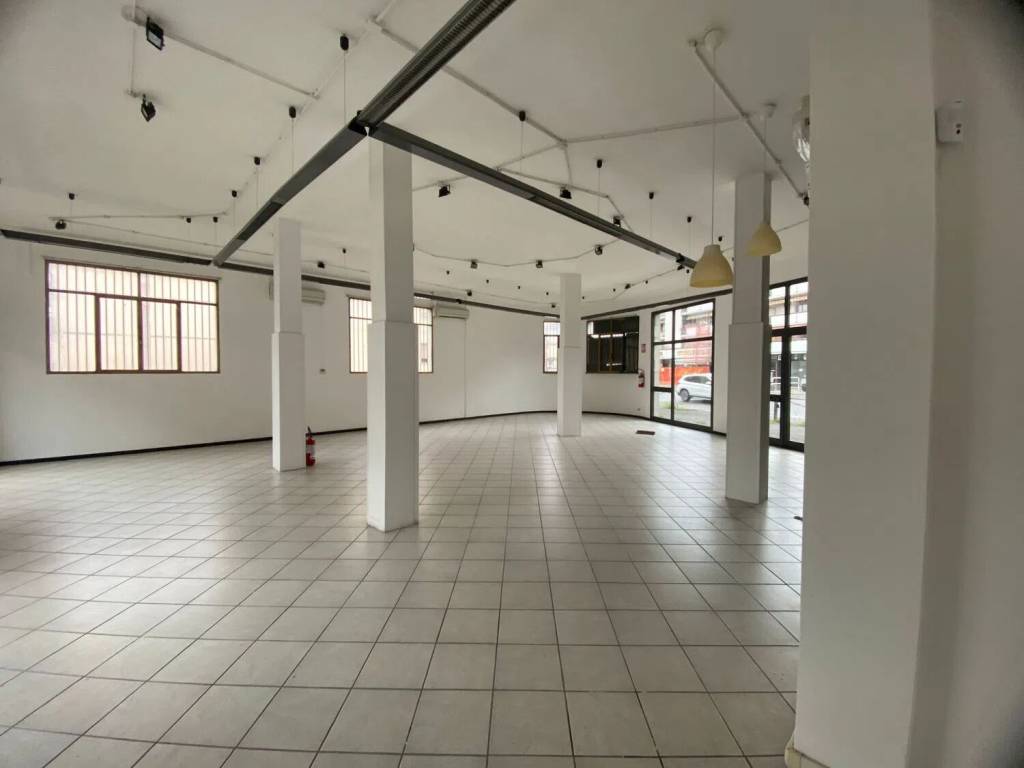 negozio in affitto a Figline e Incisa Valdarno in zona Figline Valdarno