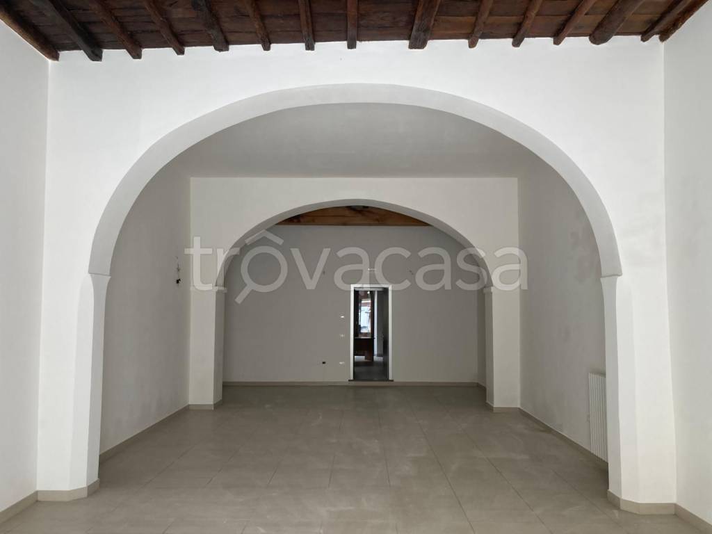 negozio in affitto a Figline e Incisa Valdarno in zona Figline Valdarno