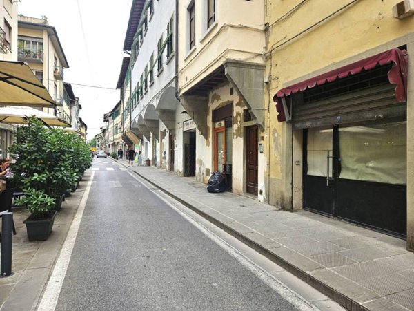 locale commerciale a Figline e Incisa Valdarno in zona Figline Valdarno