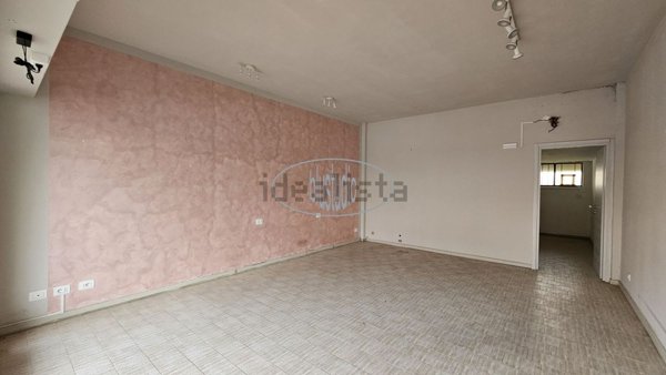 locale commerciale in affitto a Figline e Incisa Valdarno