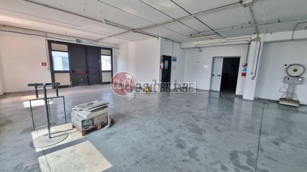 ufficio in affitto a Scarperia e San Piero in zona Scarperia