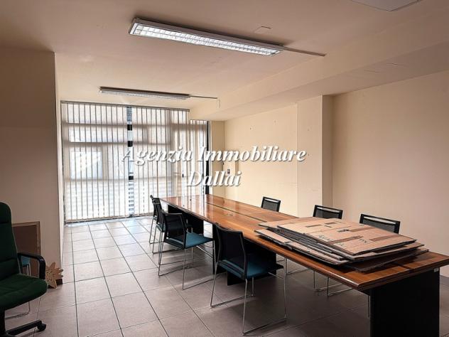 ufficio in affitto a Scarperia e San Piero in zona Scarperia