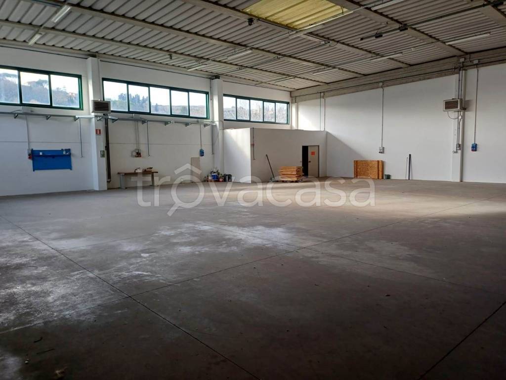 locale commerciale in affitto a Barberino Tavarnelle