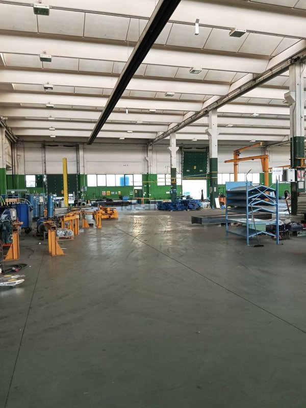 capannone in affitto a Barberino Tavarnelle in zona Zambra