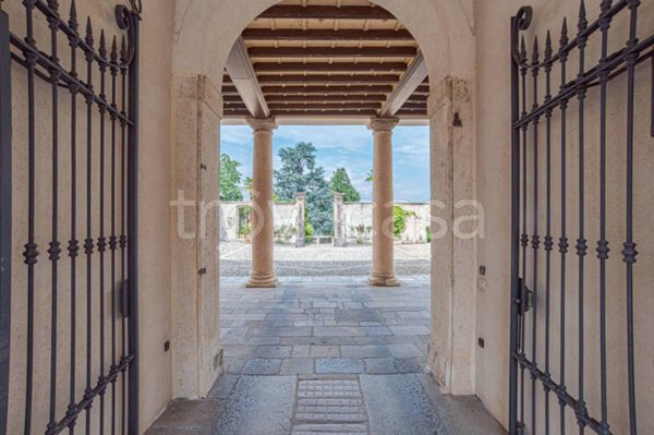 appartamento in affitto ad Arona