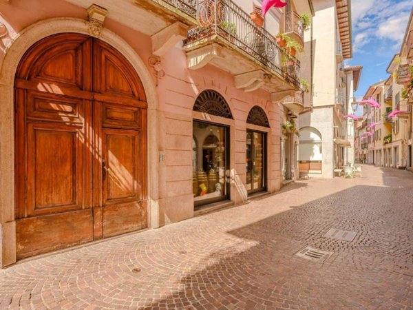 appartamento in affitto ad Arona