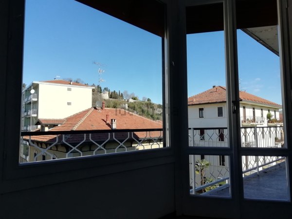 appartamento in affitto ad Arona