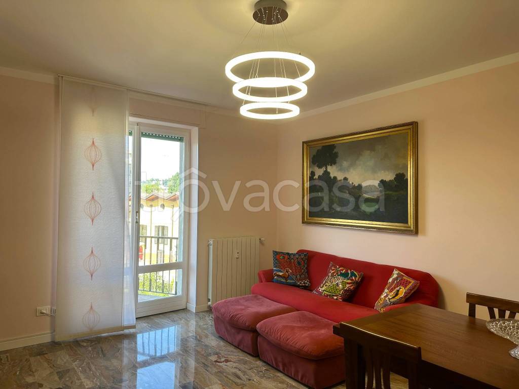appartamento in affitto ad Arona