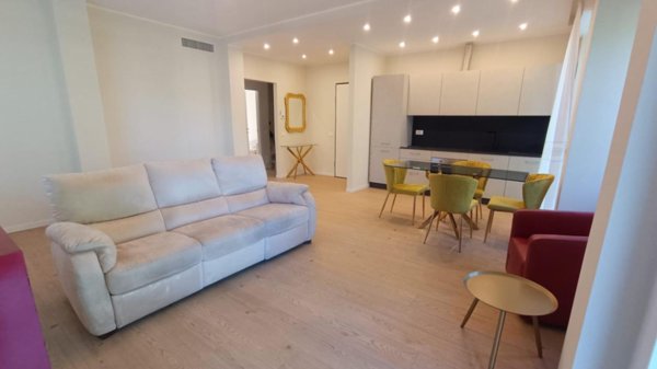 appartamento in affitto ad Arona