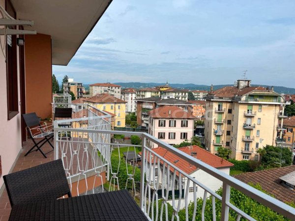 appartamento in affitto ad Arona