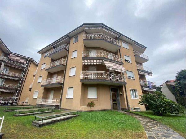 appartamento in affitto ad Arona
