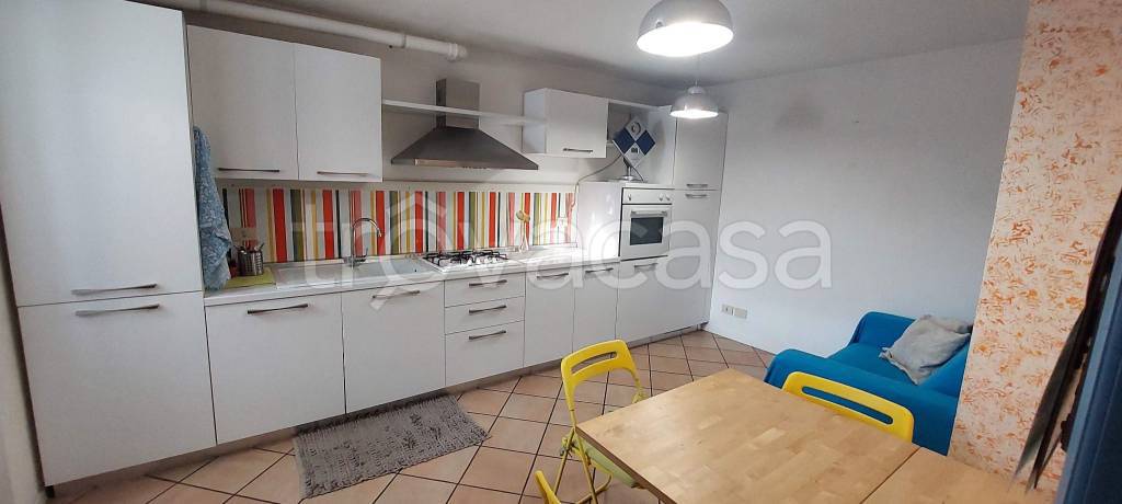 casa indipendente in affitto ad Arona