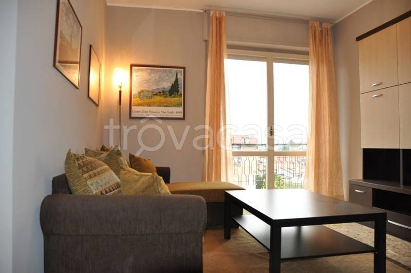 appartamento in affitto ad Arona