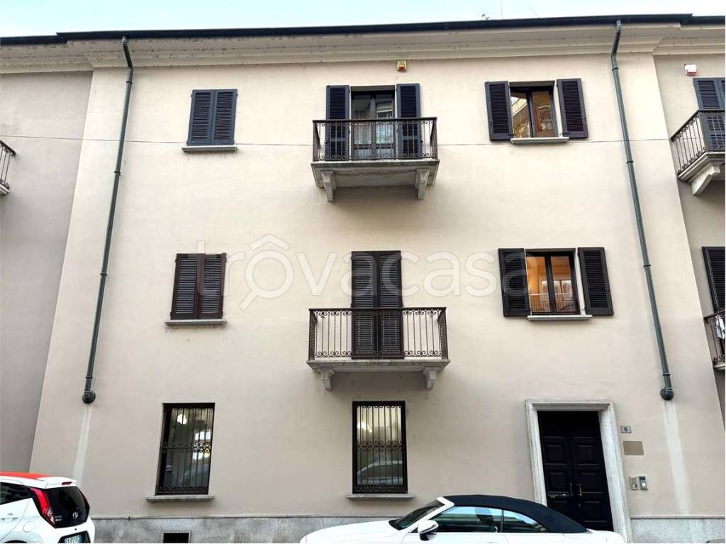 appartamento in affitto ad Arona