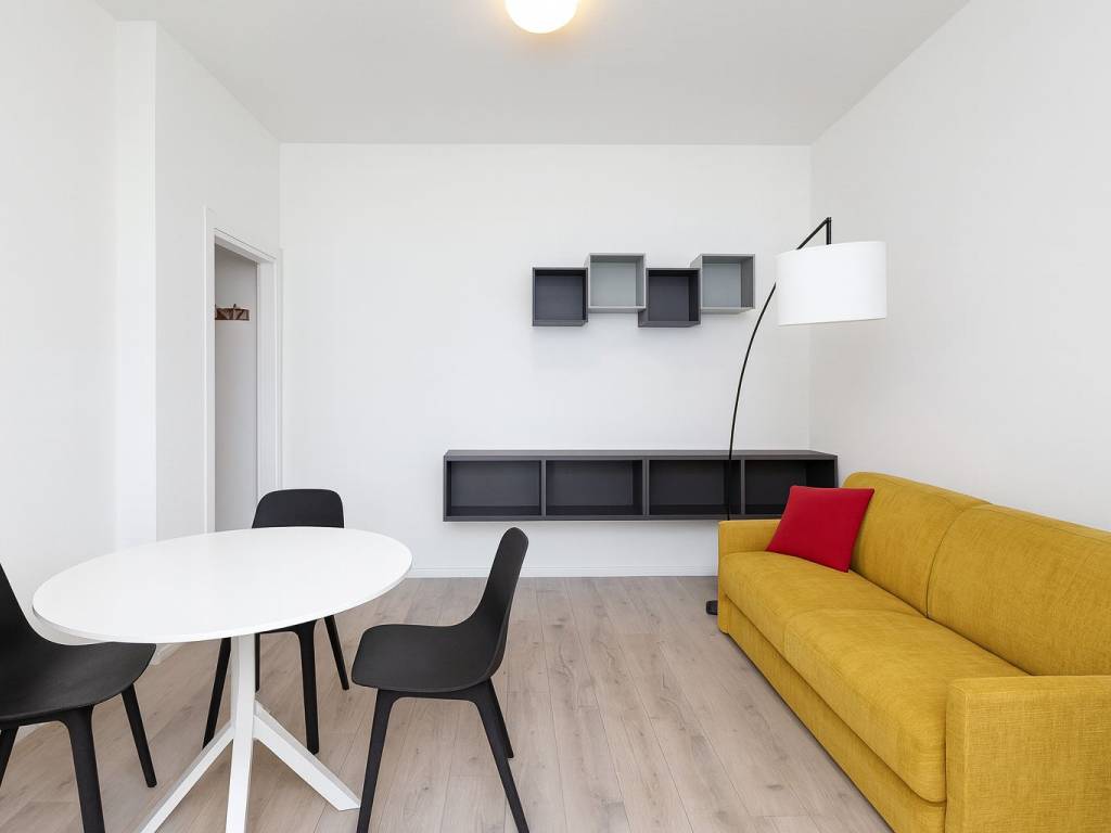 appartamento in affitto ad Arona