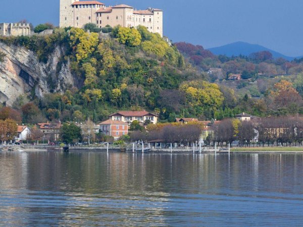 appartamento in affitto ad Arona