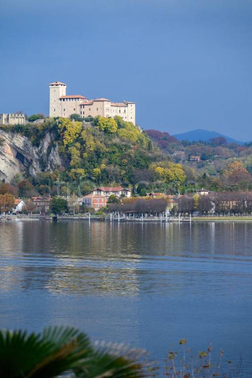 appartamento in affitto ad Arona