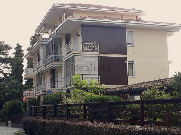 appartamento in affitto ad Arona