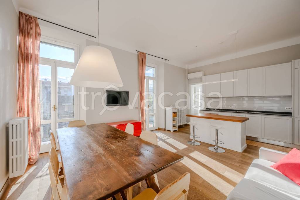 appartamento in affitto ad Arona