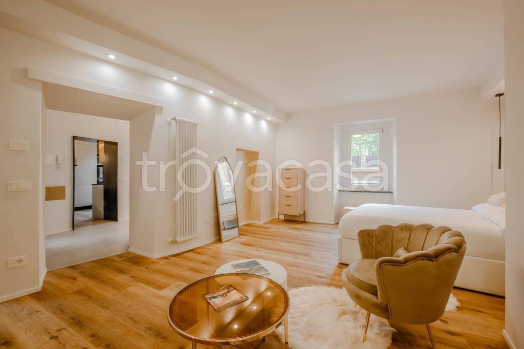 appartamento in affitto ad Arona