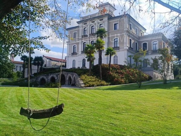 appartamento in affitto ad Arona