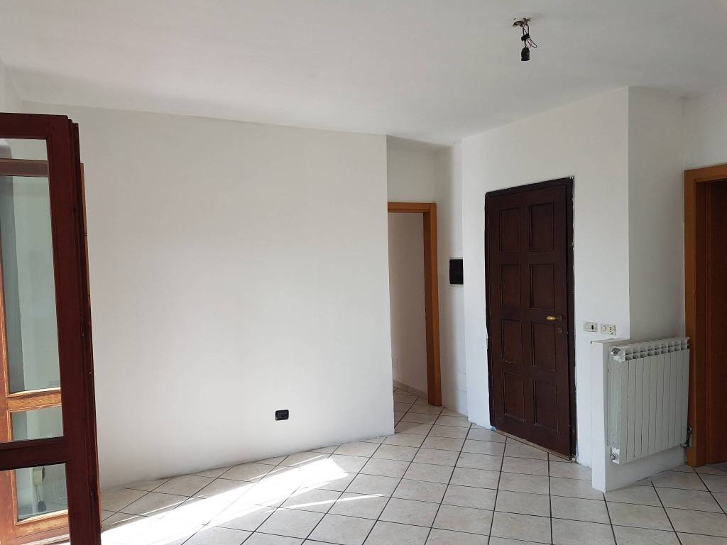 appartamento in affitto ad Arona