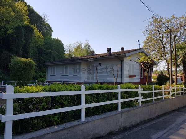 casa indipendente in affitto ad Arona