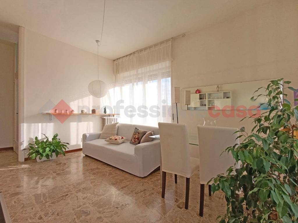 appartamento in affitto ad Arona