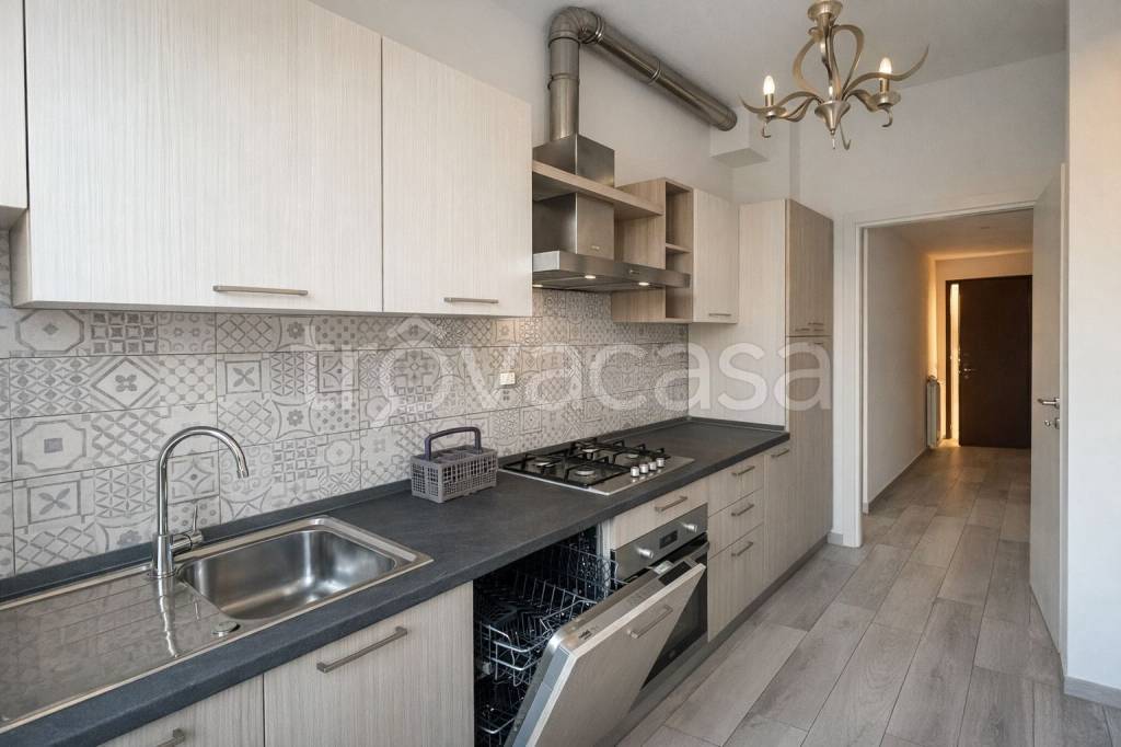 appartamento in affitto ad Arona