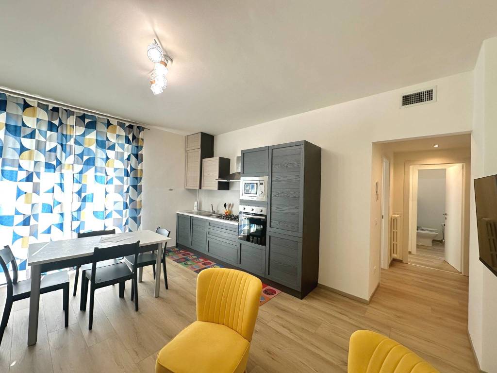 appartamento in affitto ad Arona in zona Mercurago