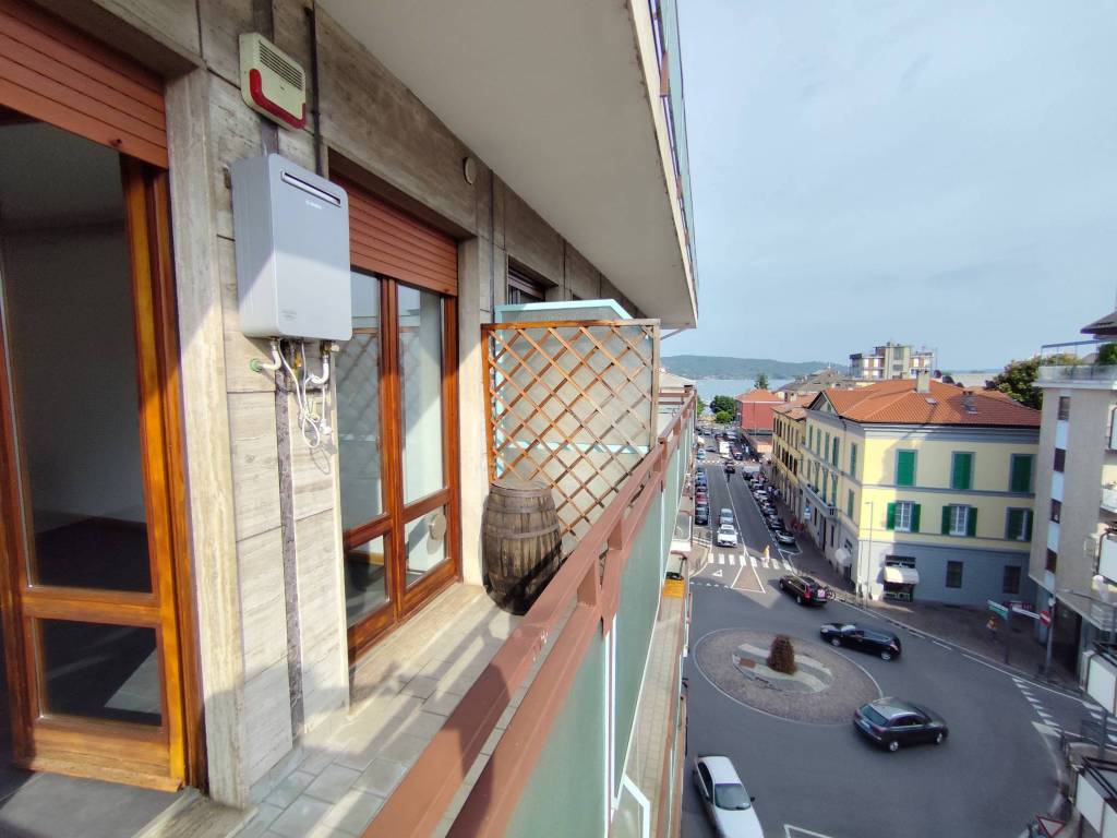 appartamento in affitto ad Arona