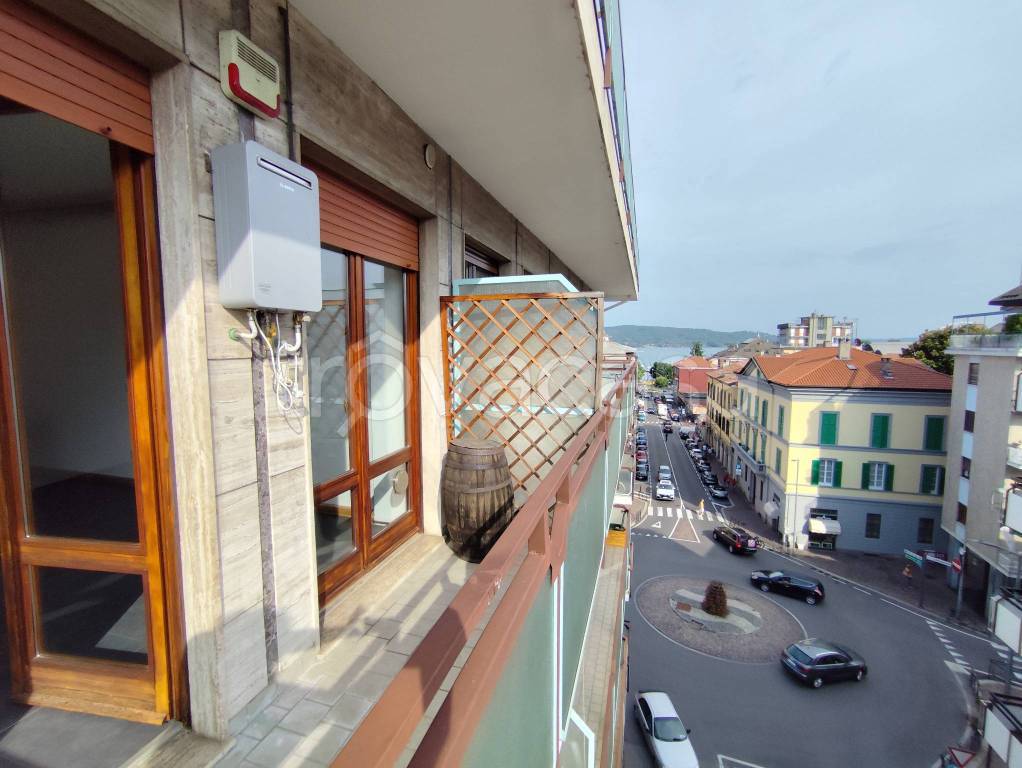 appartamento in affitto ad Arona