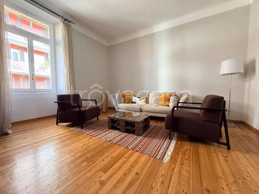 appartamento in affitto ad Arona