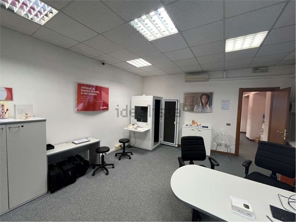 ufficio in affitto ad Arona