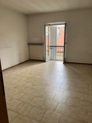 appartamento in affitto ad Arona